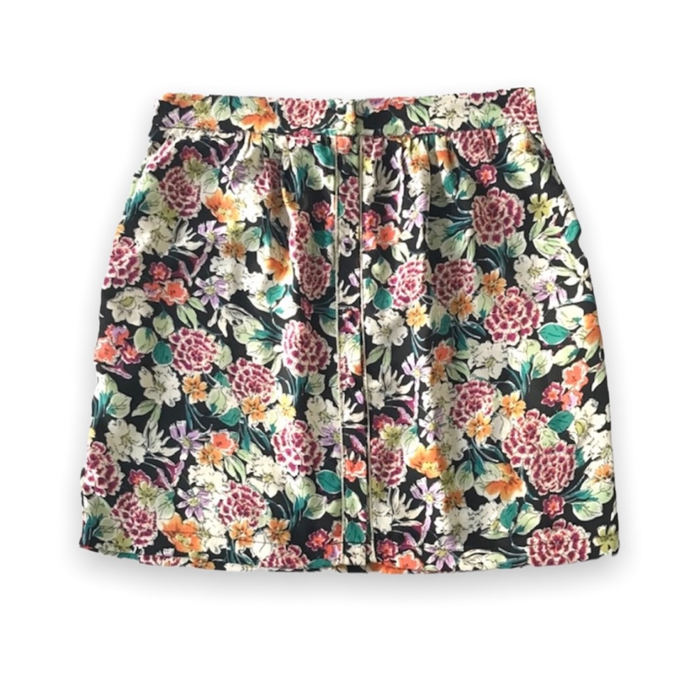 ✧ Floral print skirt